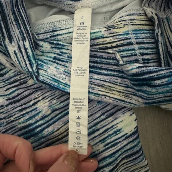 Lululemon Wunder Under Crop Leggings Size 4 Hi-Rise Canada 21" inseam - Picture 8 of 10